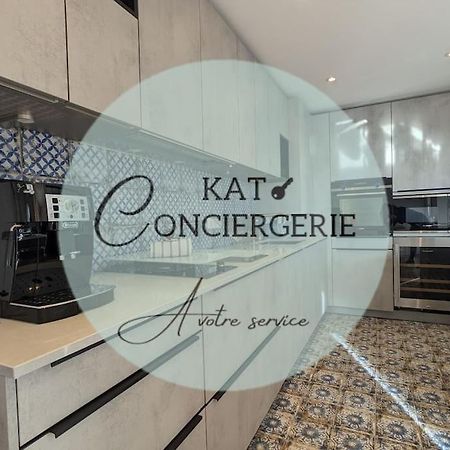 Le 828 : Appartement En Plein Centre De 瓦讷 外观 照片