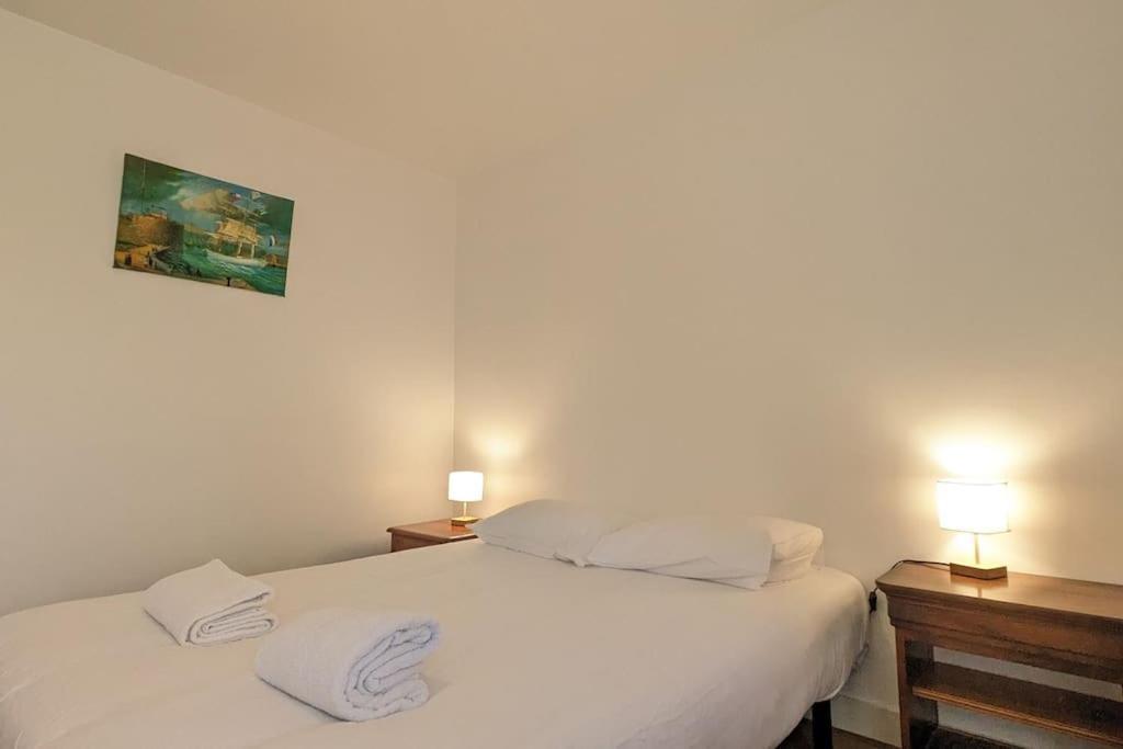 Le 828 : Appartement En Plein Centre De 瓦讷 外观 照片
