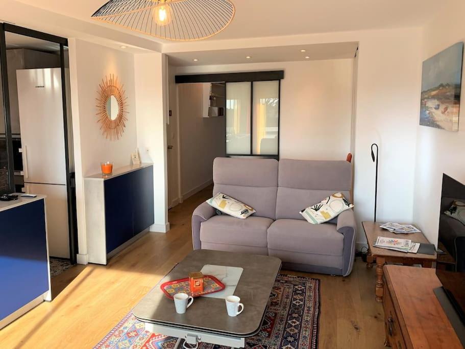 Le 828 : Appartement En Plein Centre De 瓦讷 外观 照片