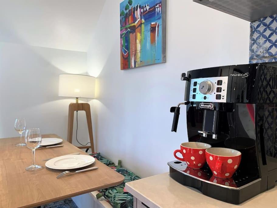 Le 828 : Appartement En Plein Centre De 瓦讷 外观 照片